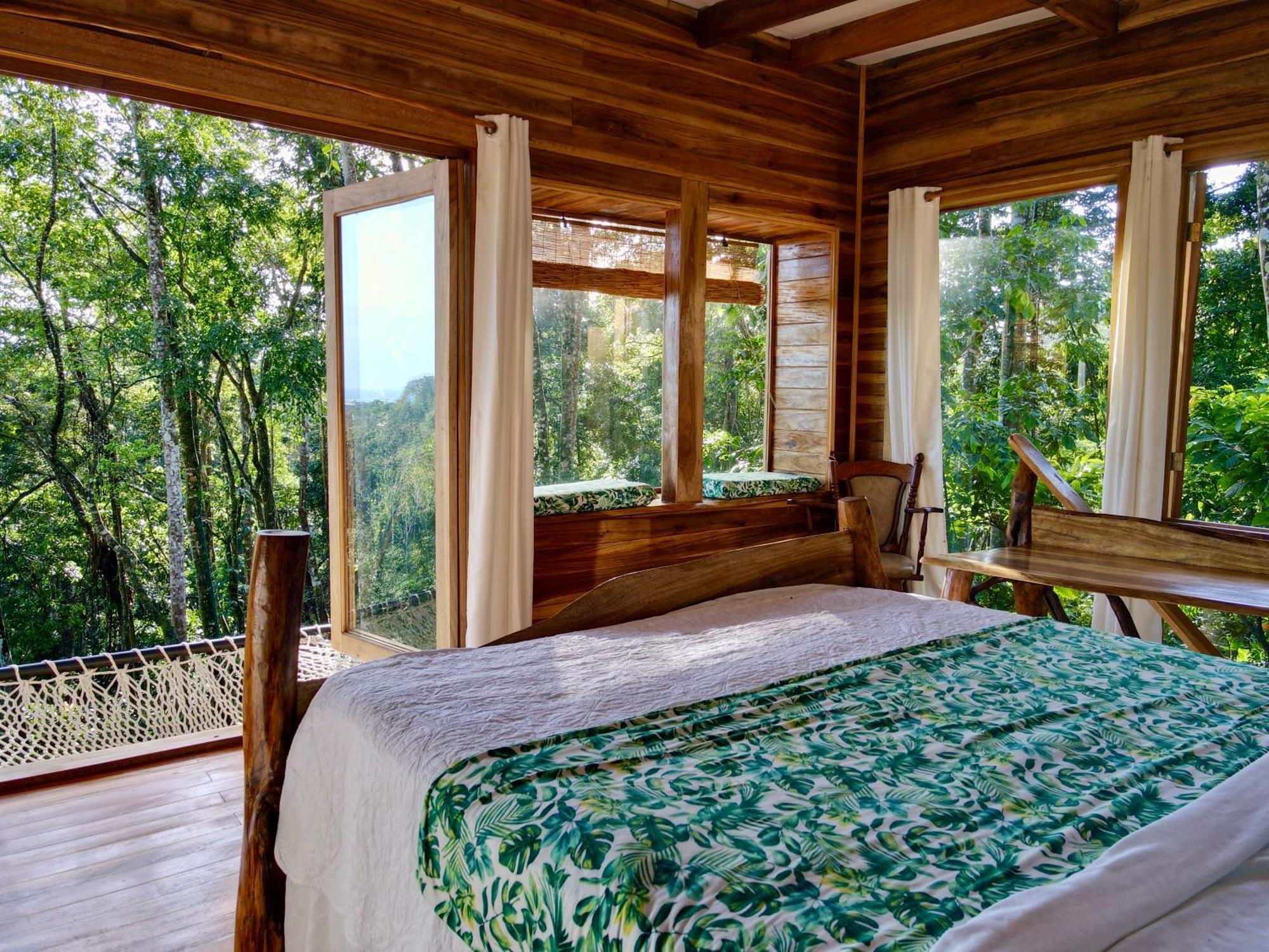 Jungle Spirit Treehouse Holiday home *