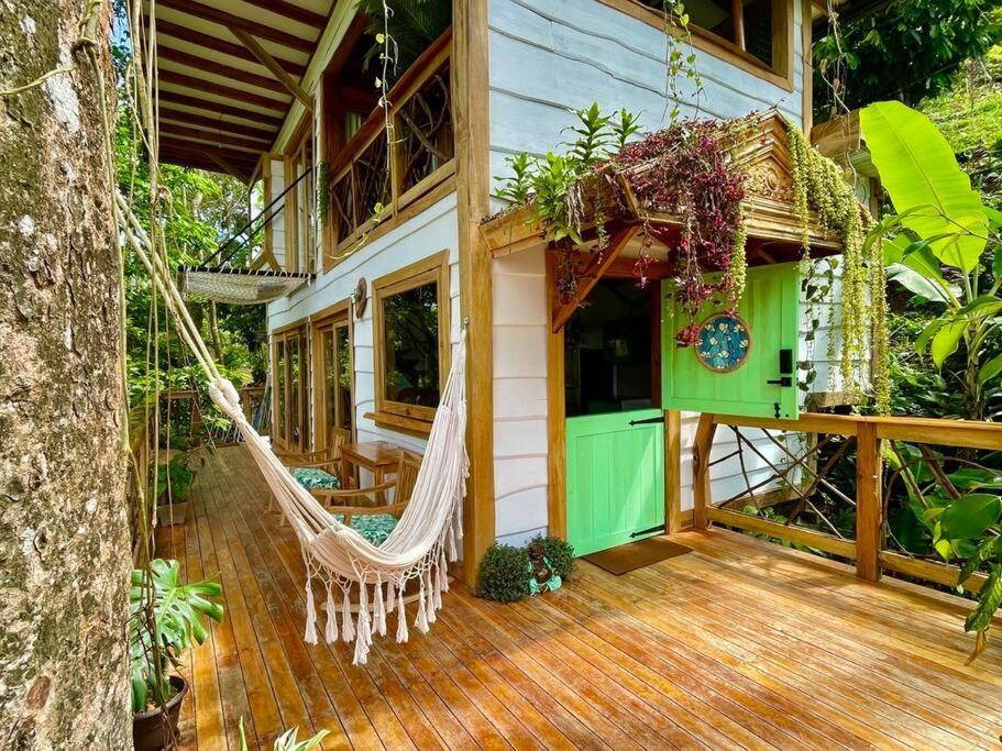 Jungle Spirit Treehouse Cahuita