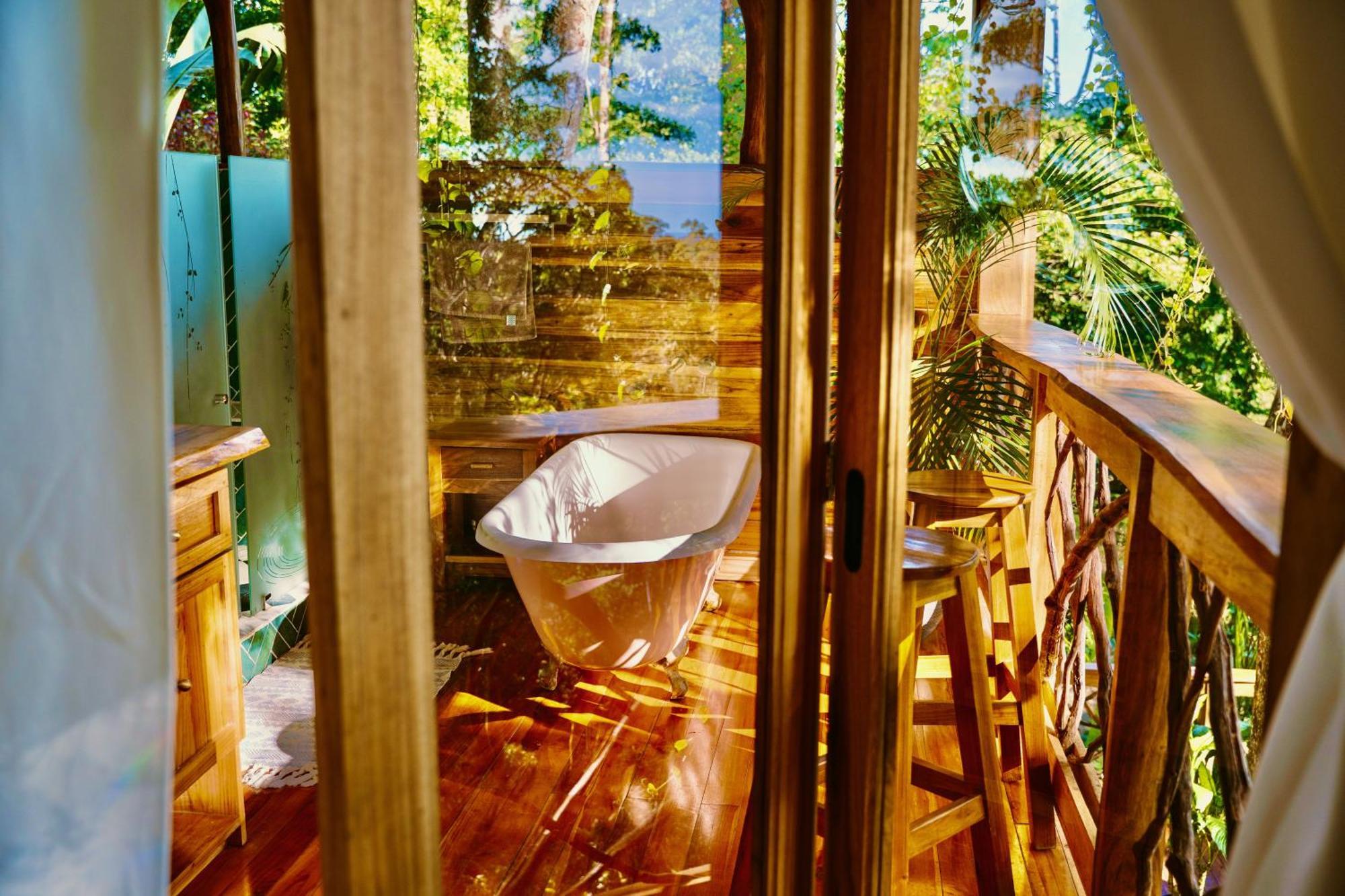 Jungle Spirit Treehouse *