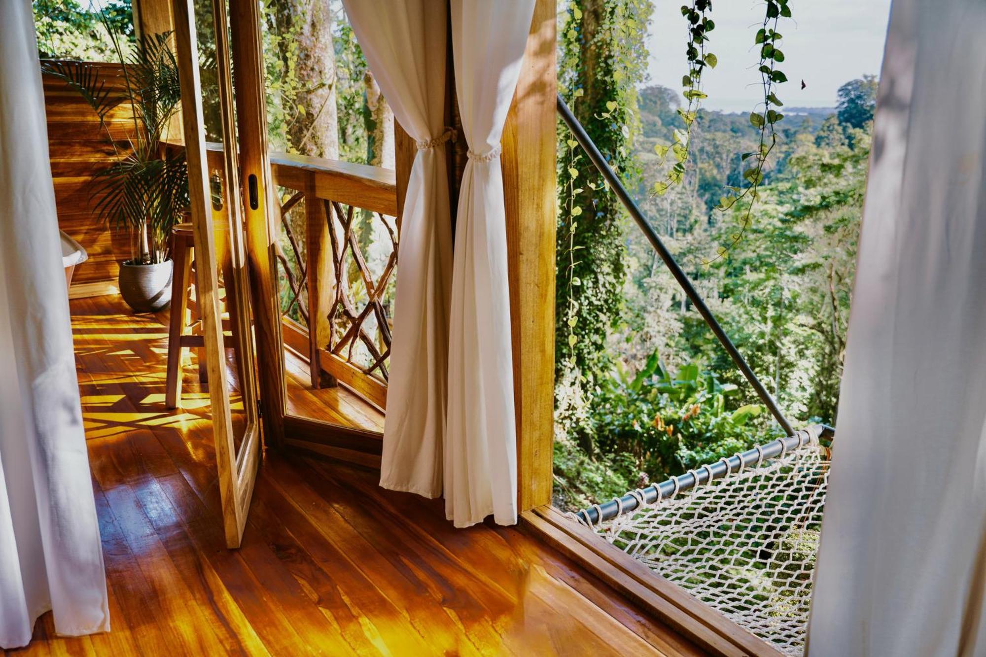 Jungle Spirit Treehouse Cahuita